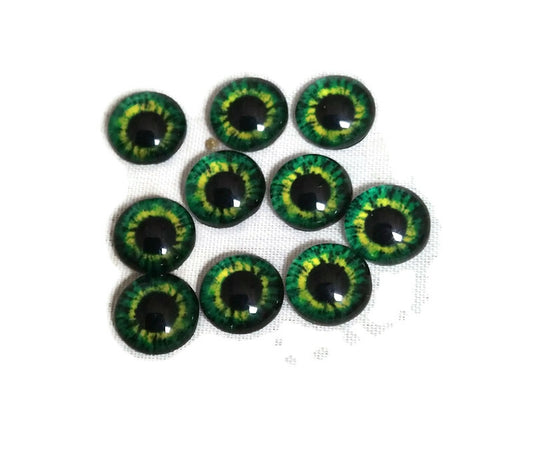 Green Dragon Eyes Flatback